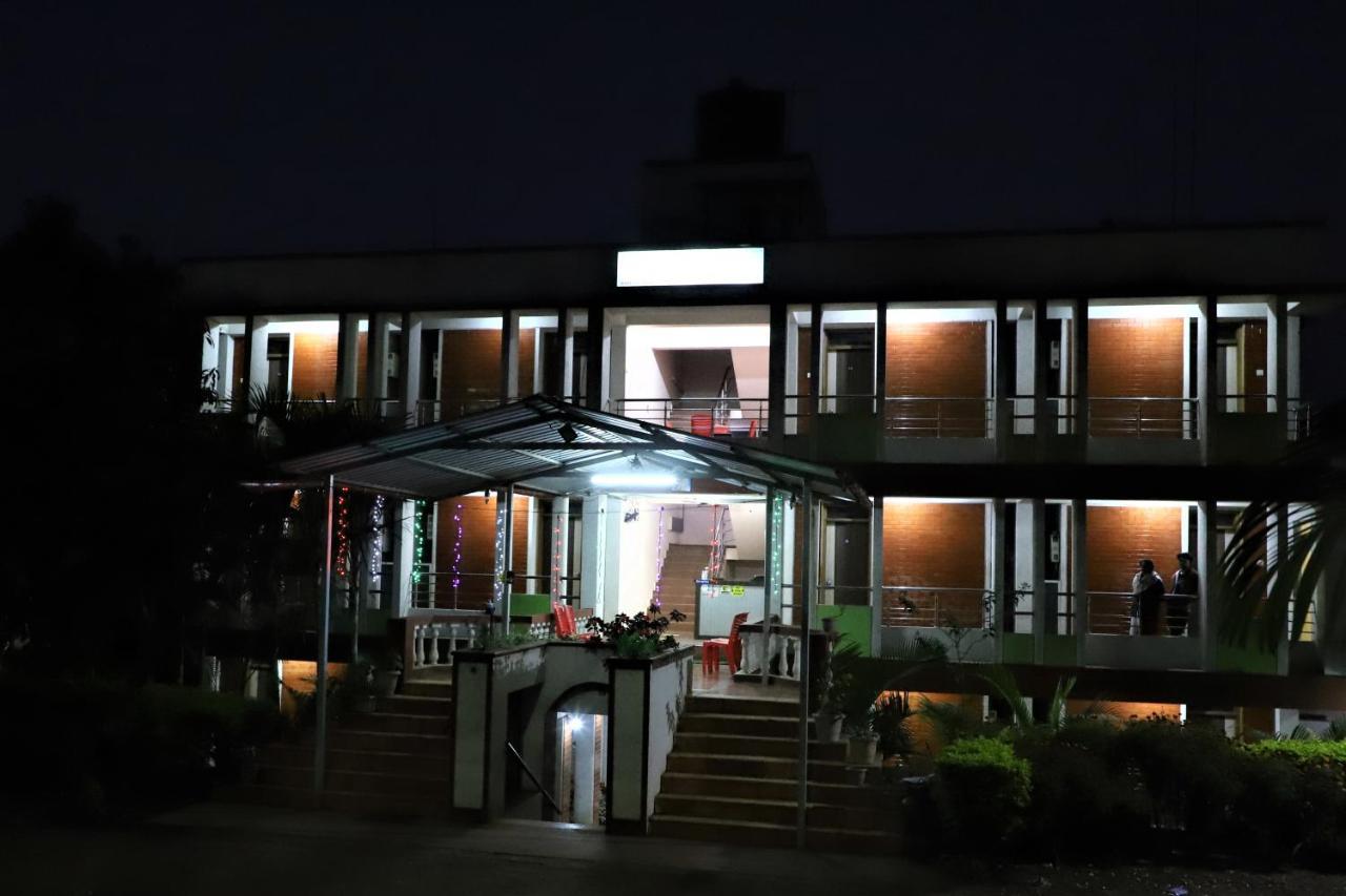 River Palace - A Valley View Hotel Panchgani Eksteriør bilde