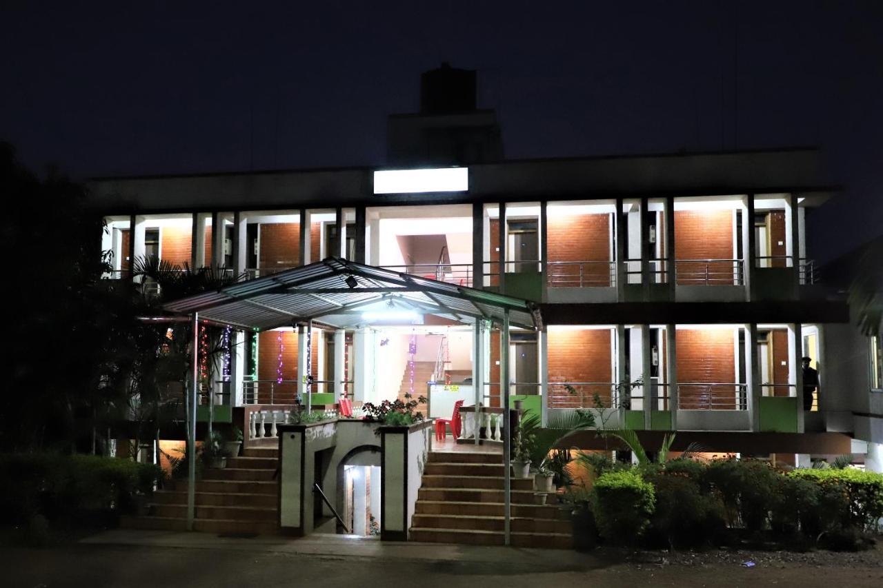 River Palace - A Valley View Hotel Panchgani Eksteriør bilde