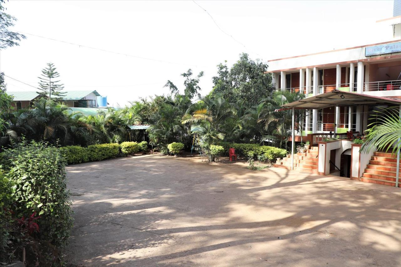 River Palace - A Valley View Hotel Panchgani Eksteriør bilde